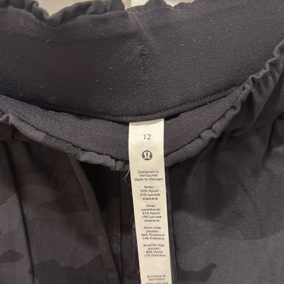 lululemon Stretch High Rise pant - Picture 3 of 4
